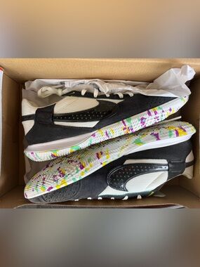 Nike Streetgato Summit White / Off Noir Sneakers Size 9.5 Indoor Soccer Shoes